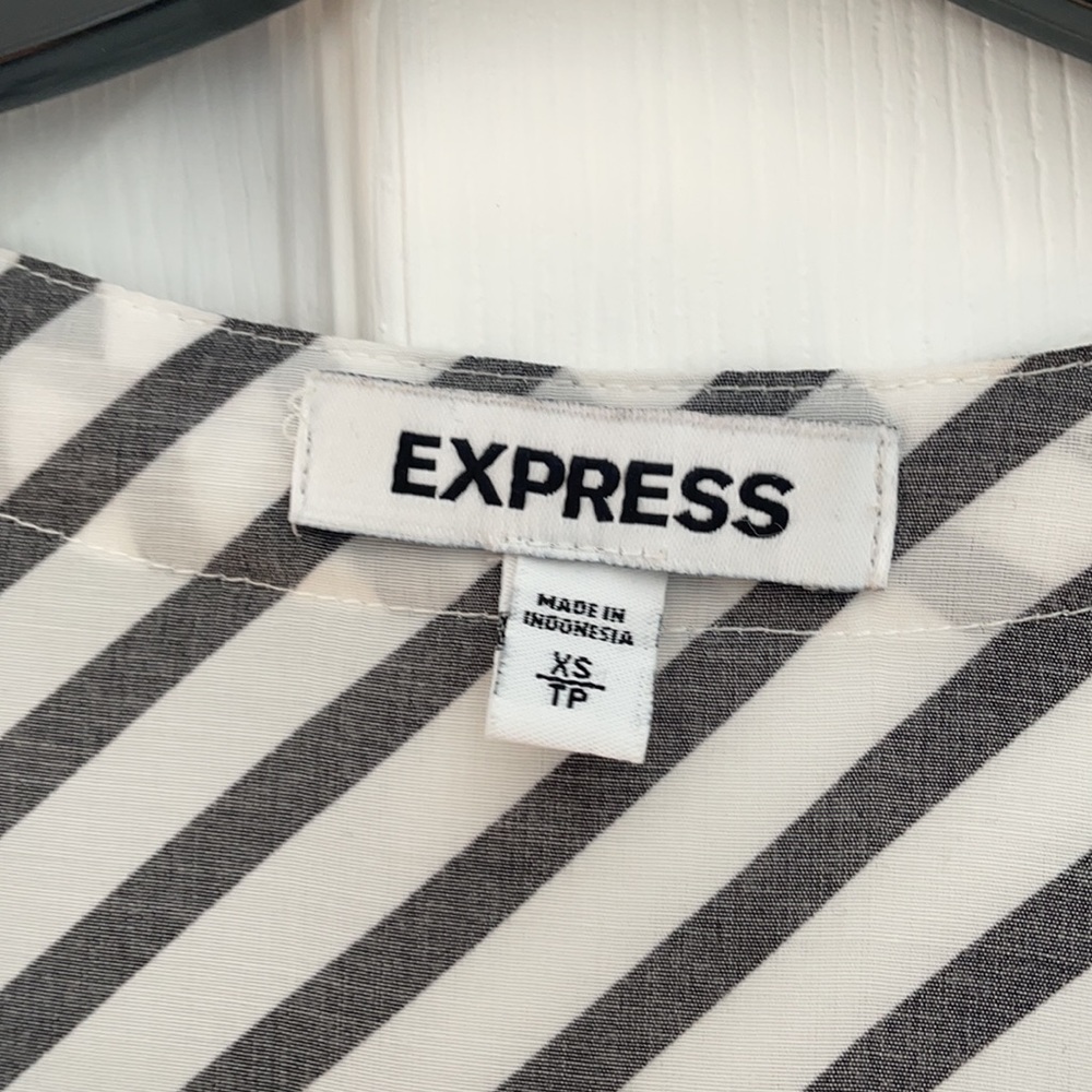 Express blouse - Picture 3 of 3